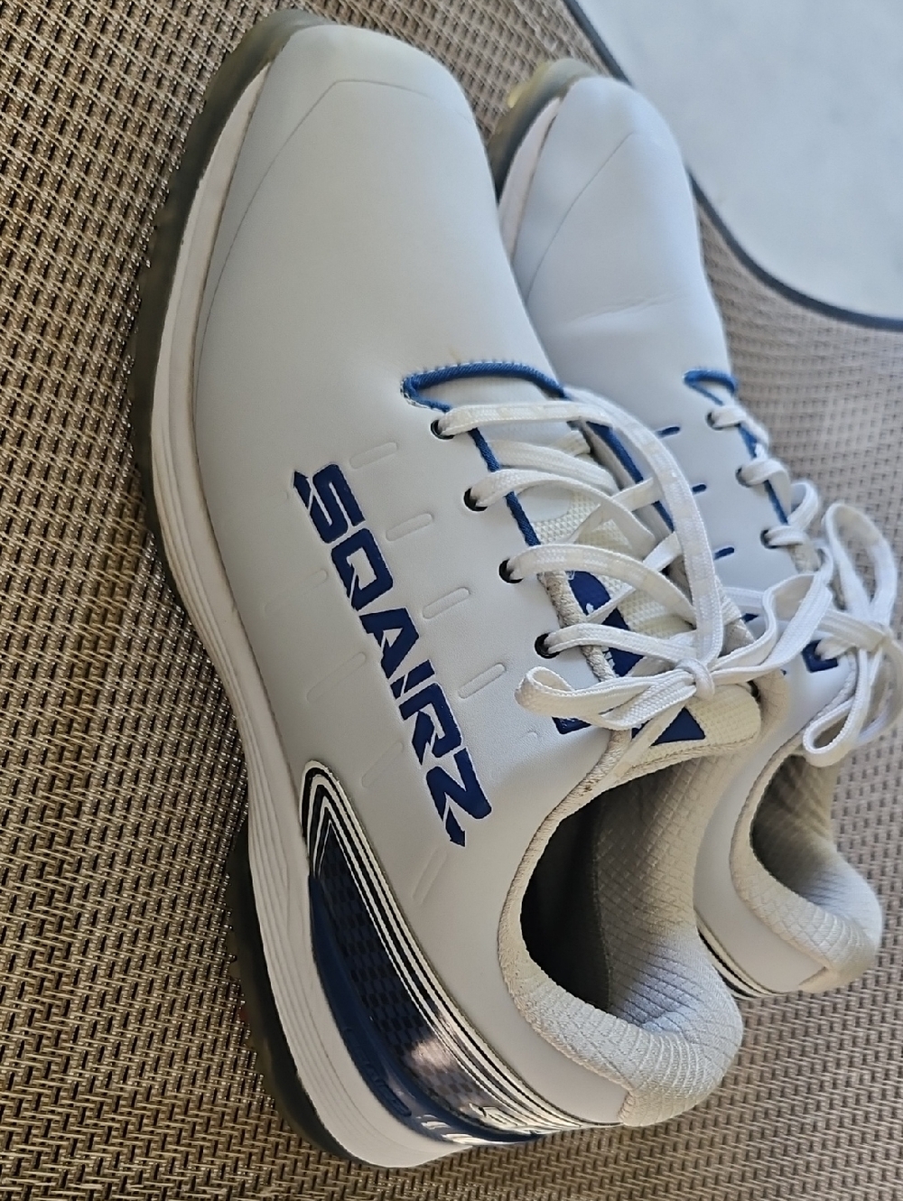SQAIRZ GOLF SHOES, MENS GOLF SHOES, SQUAIRZ SHOES SIZE 11 1/2